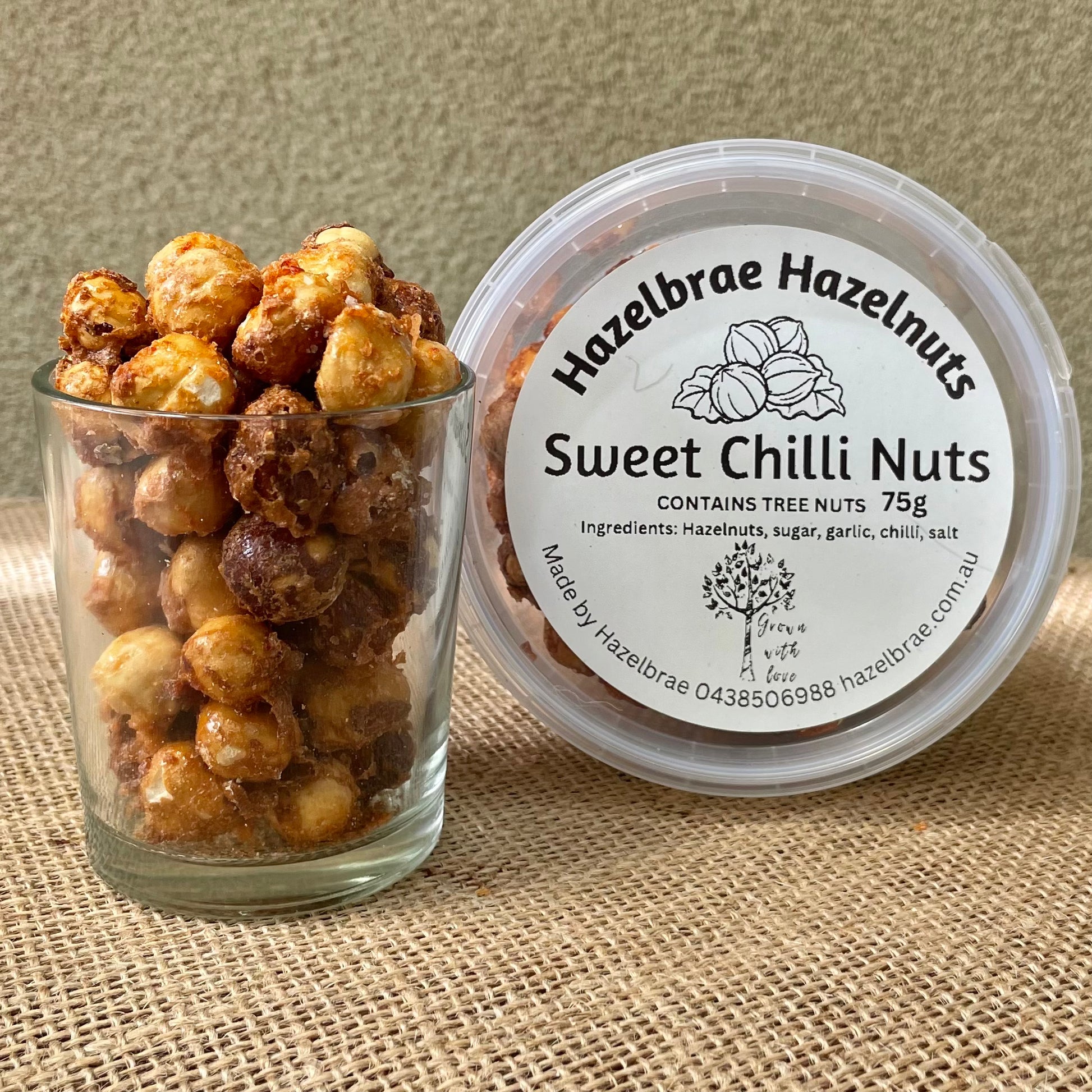 Snack nuts flavoured
